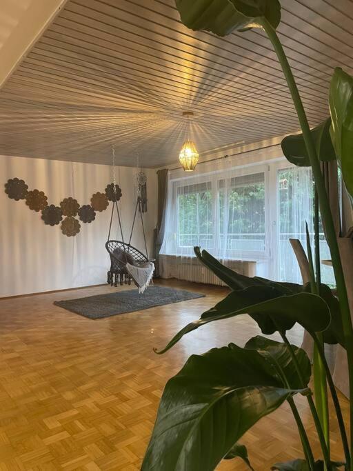 Fewo Boho 110 Qm Mit Bergblick 3 Min Bahnhof Apartment Laufen Exterior photo