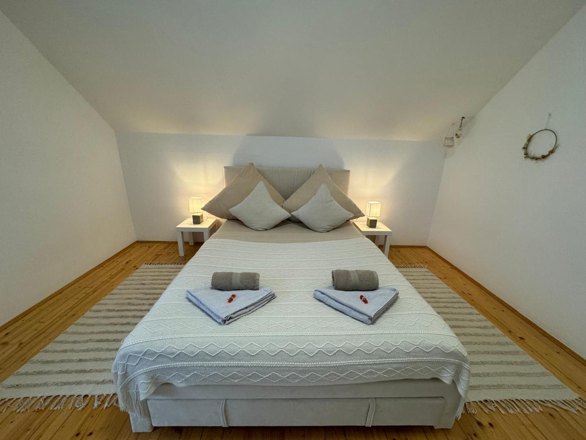 Fewo Boho 110 Qm Mit Bergblick 3 Min Bahnhof Apartment Laufen Exterior photo