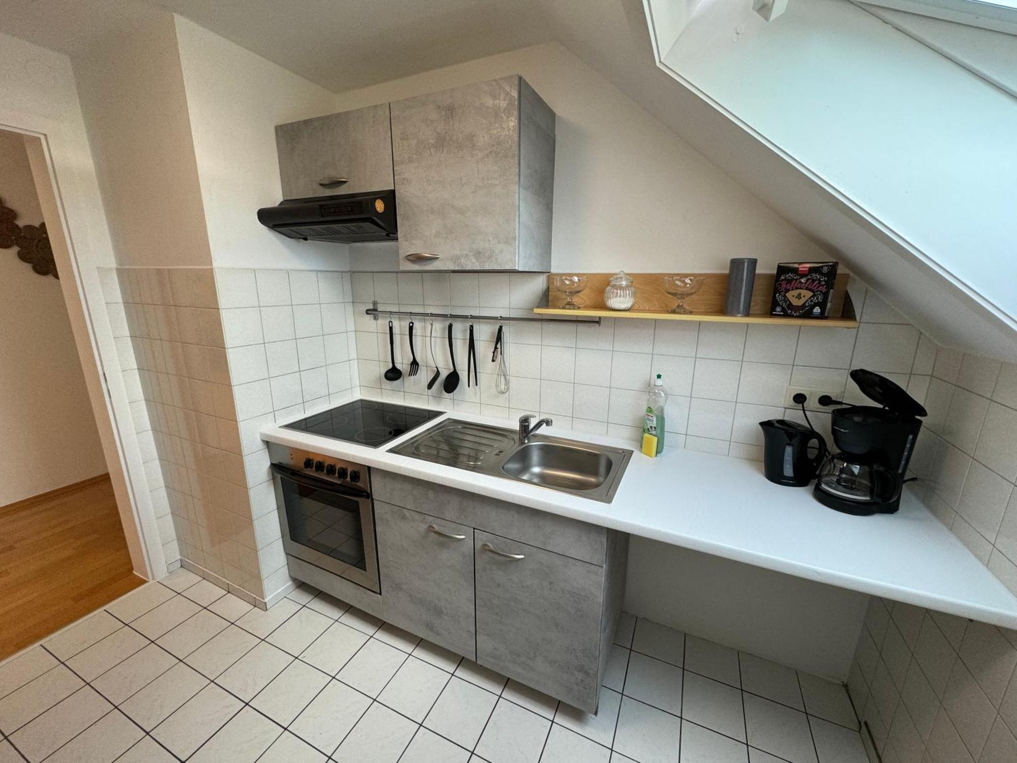 Fewo Boho 110 Qm Mit Bergblick 3 Min Bahnhof Apartment Laufen Exterior photo