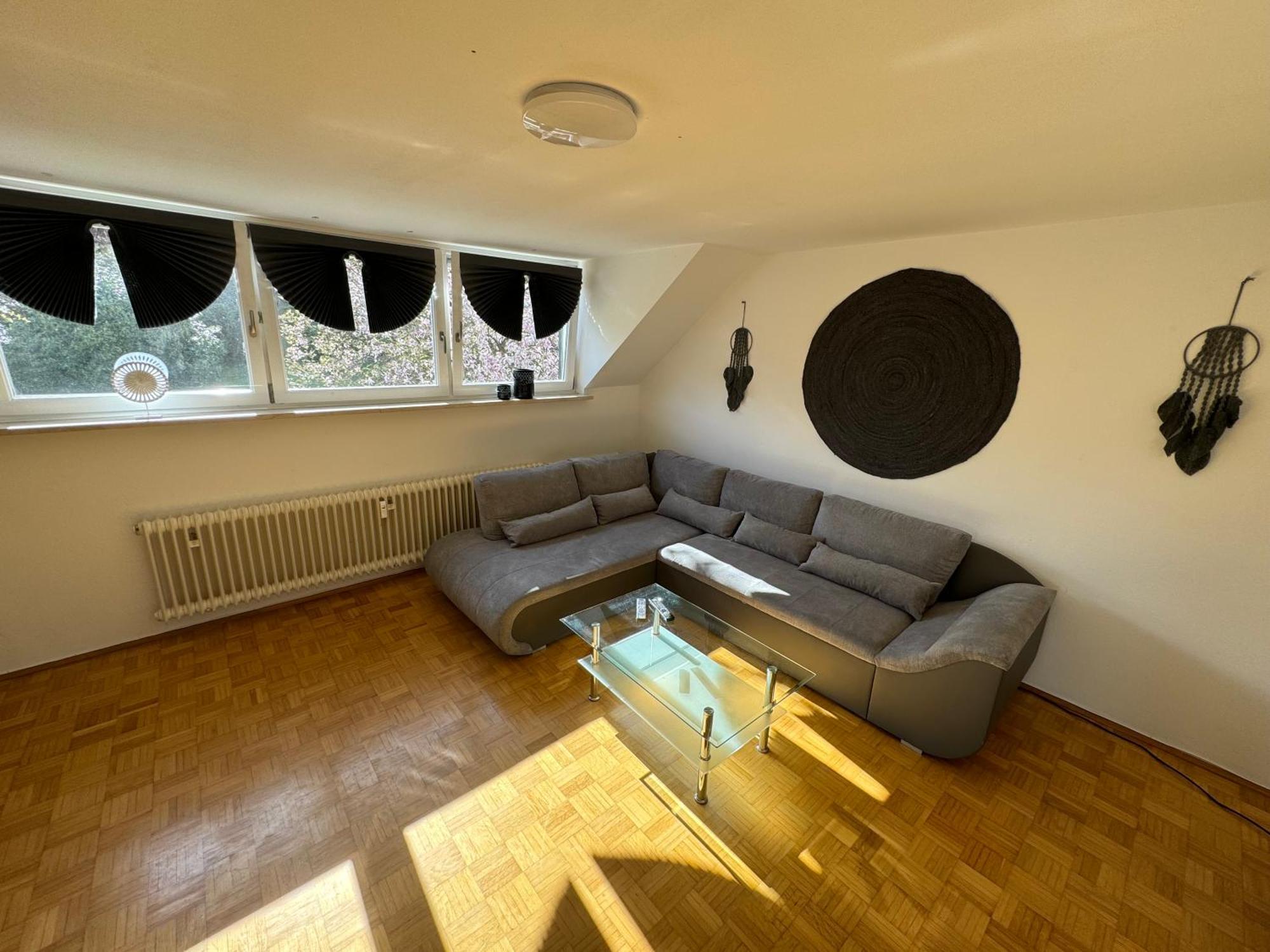 Fewo Boho 110 Qm Mit Bergblick 3 Min Bahnhof Apartment Laufen Exterior photo